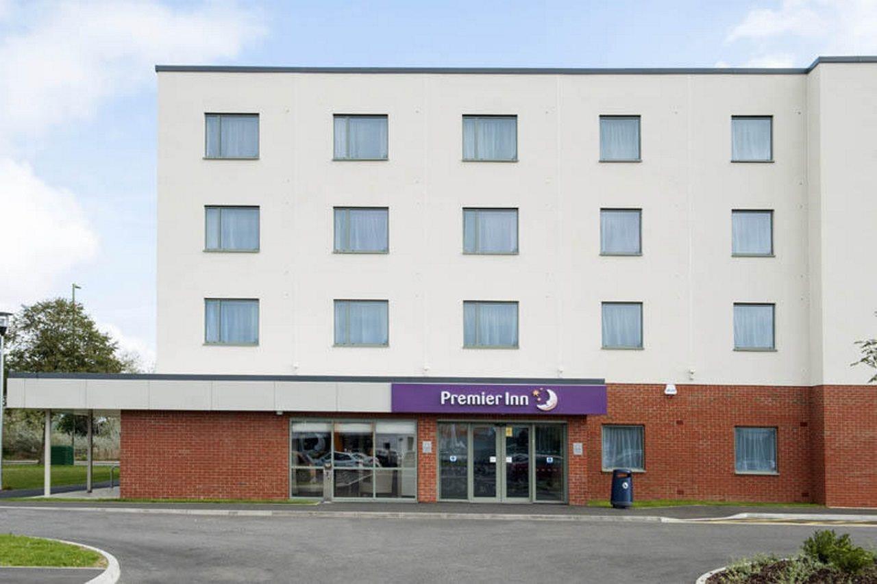 Premier Inn Gosport Kültér fotó