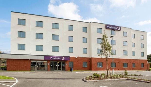 Premier Inn Gosport Kültér fotó